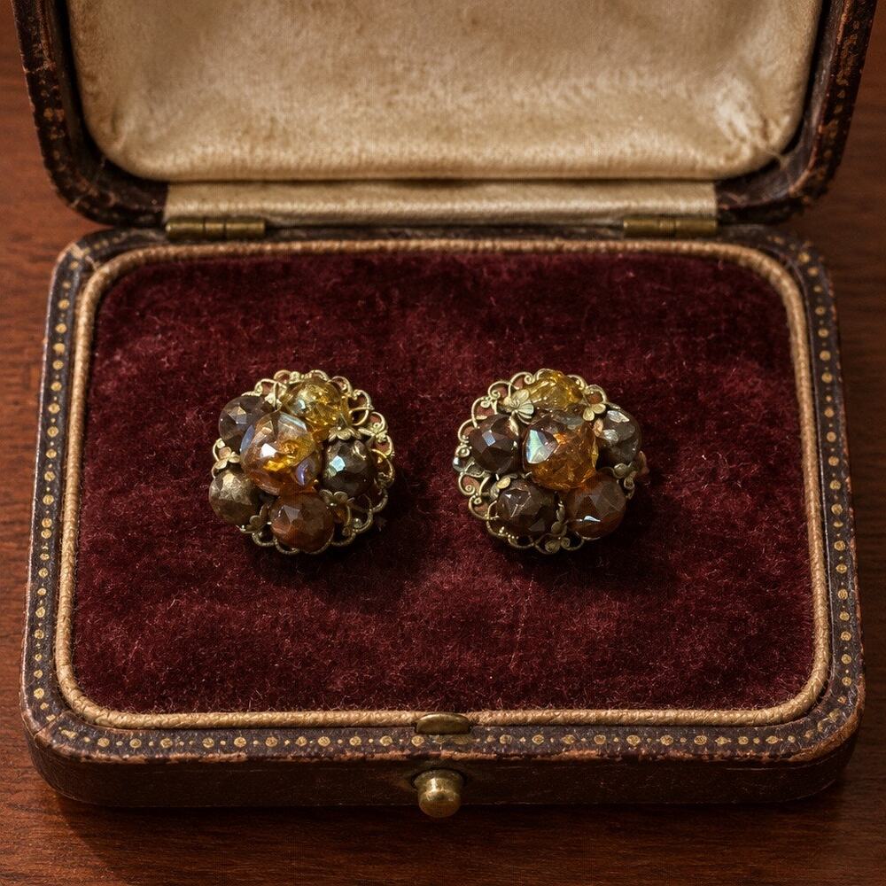✨ The Rochester Statement – Vintage German Topaz Lucite Clip-On Earrings ✨